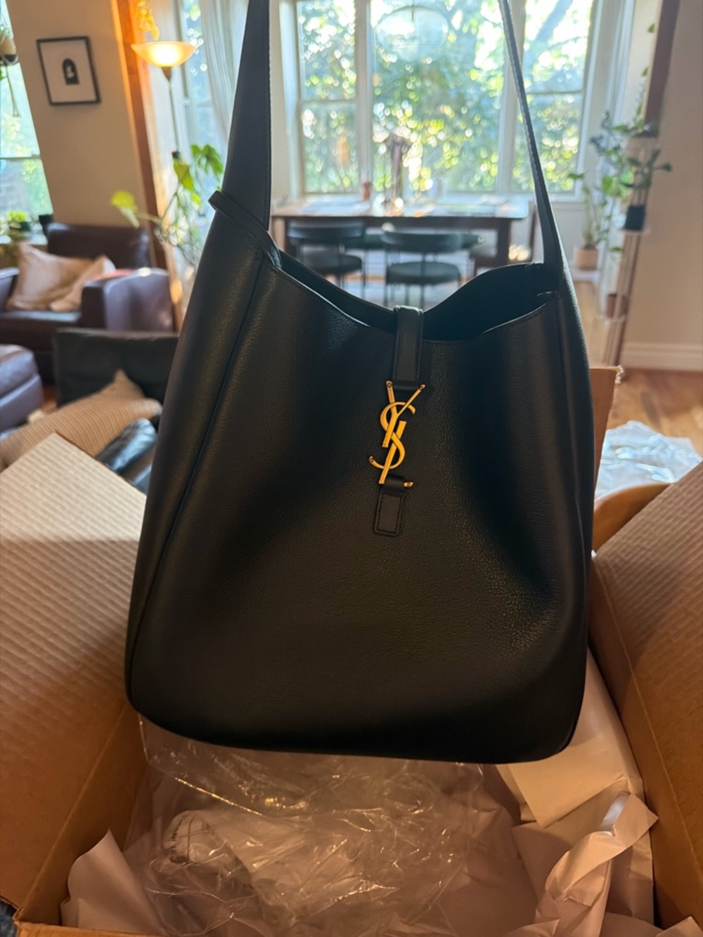 Saint Laurent Le 5À 7 Large YSL Shoulder Bag in Grain Leather